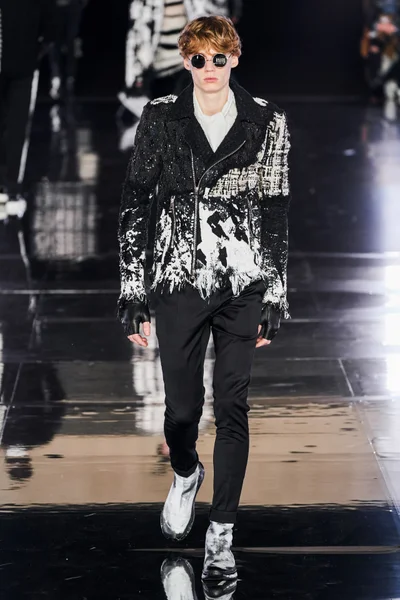 Look 39